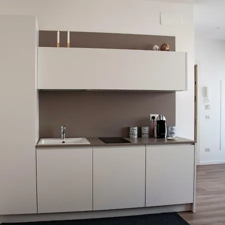 Nicola's Apartament *